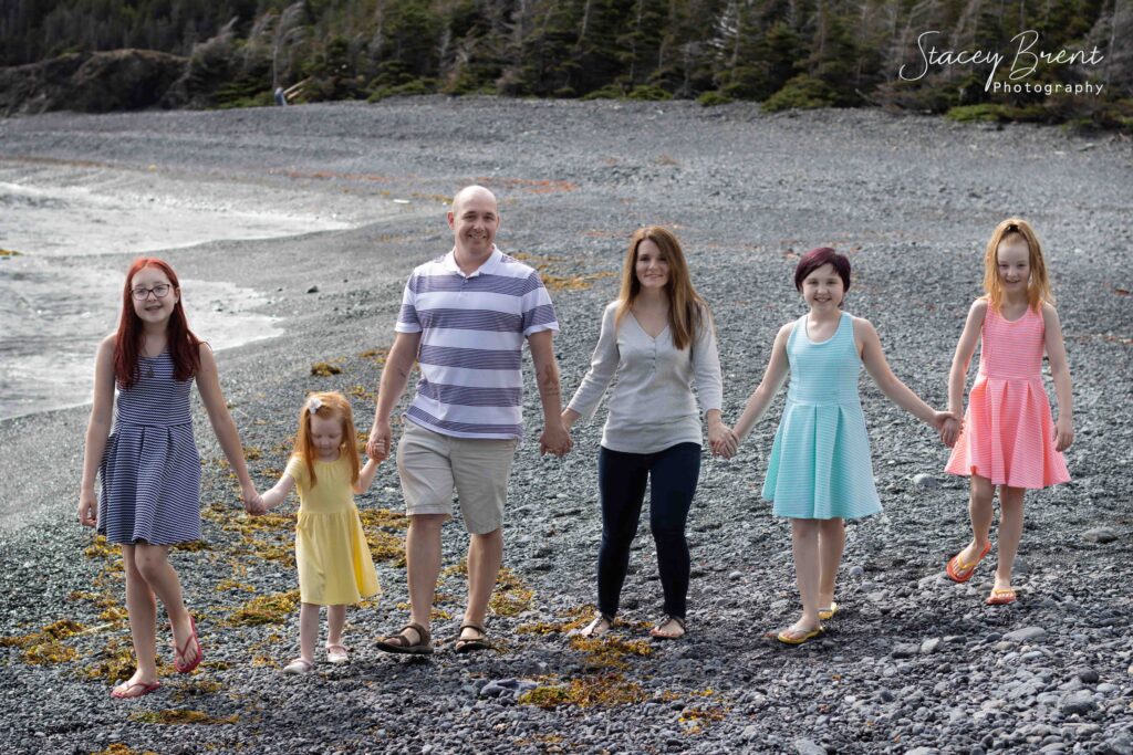 Family of 6 on a Beach. Stacey Brent Photography, Central Newfoundland.